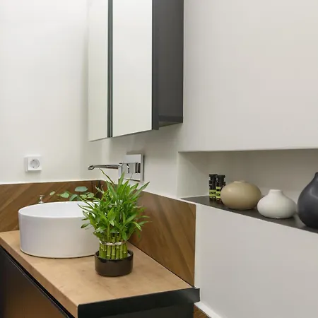 With Ac-wifi By Hospi S1